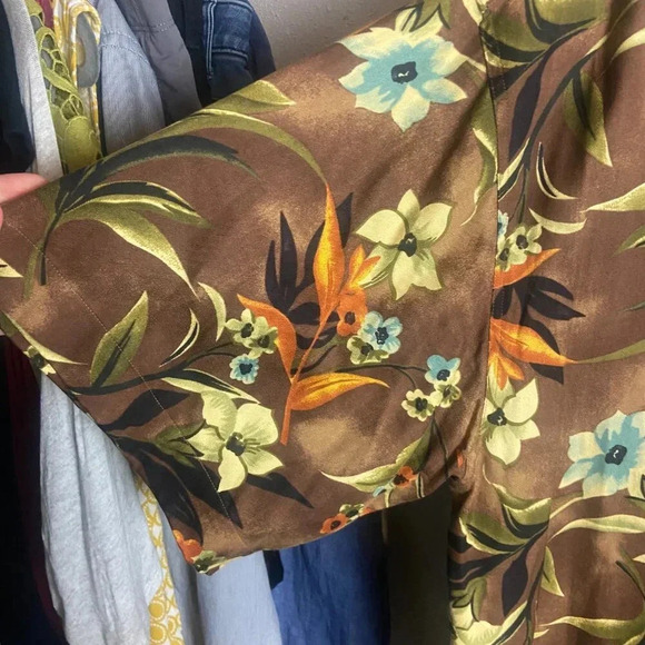 Monterey Club Men's Size Large Silk Hawaiin Shirt Button Down Tropical summer - Picture 3 of 6